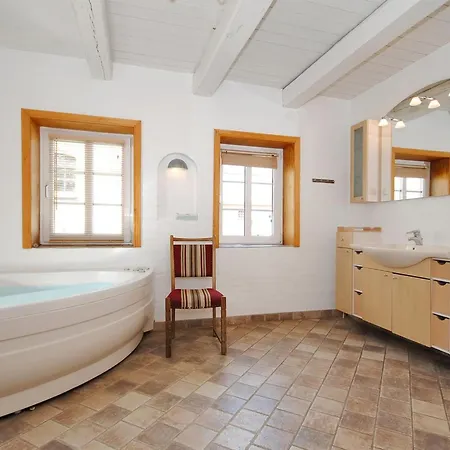 Сasa de vacaciones Alois - 1km To The Fjord By Interhome *